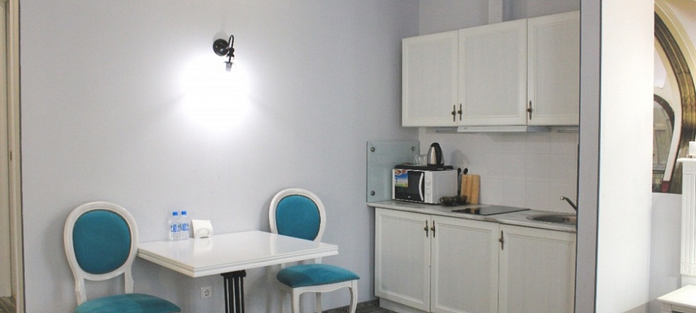 <h1>Apartment with Kitchen</h1>